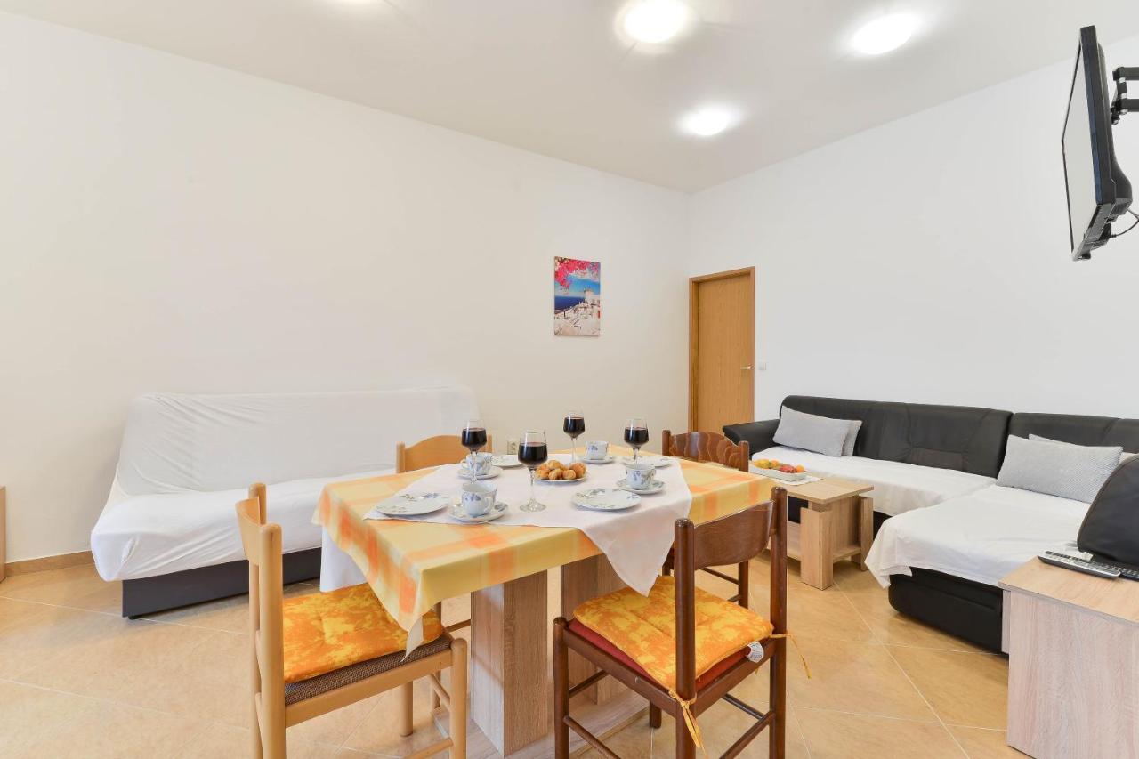 Apartments Lavanda توراني المظهر الخارجي الصورة