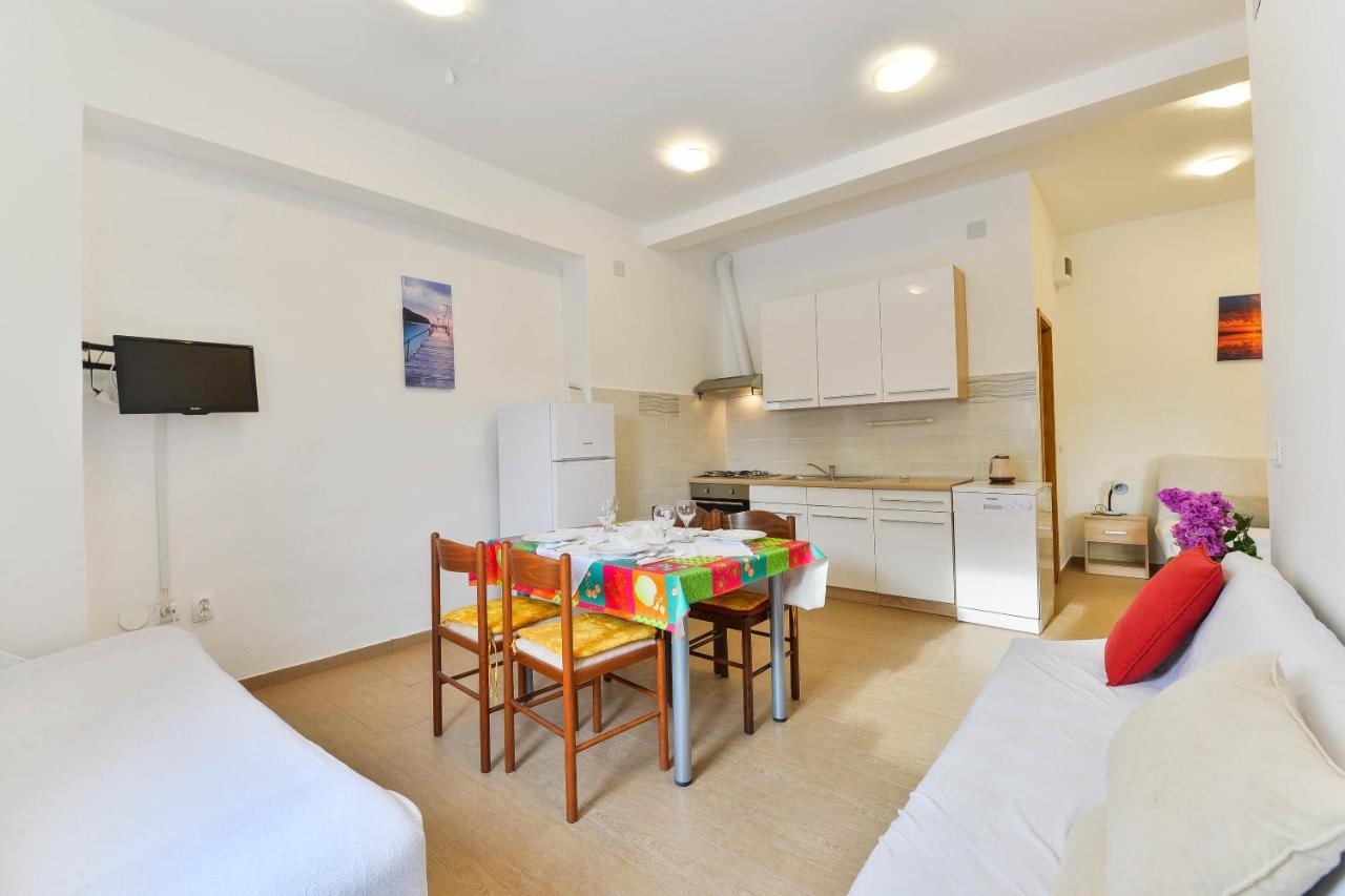 Apartments Lavanda توراني المظهر الخارجي الصورة